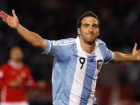 开云APP-福克斯爆发引领76人全面压制热火，费城攻防一体展现冠军相