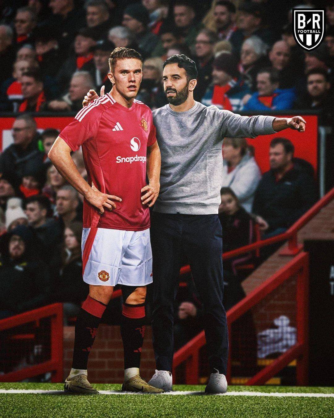 荷兰前锋斩获帽子戏法，率队晋级