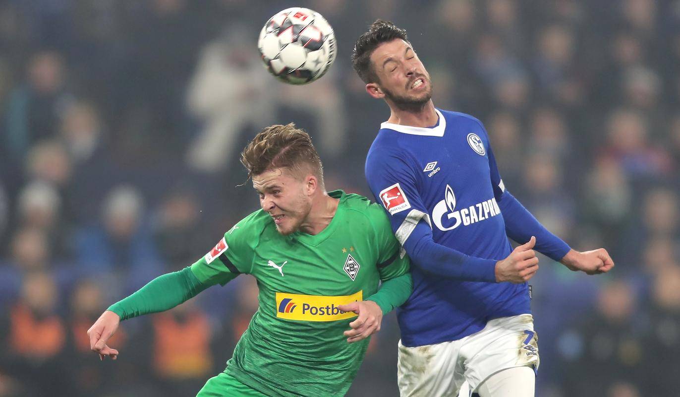 沙尔克备战新赛季,期待重新崛起 沙尔克备战新赛季,期待重新崛起