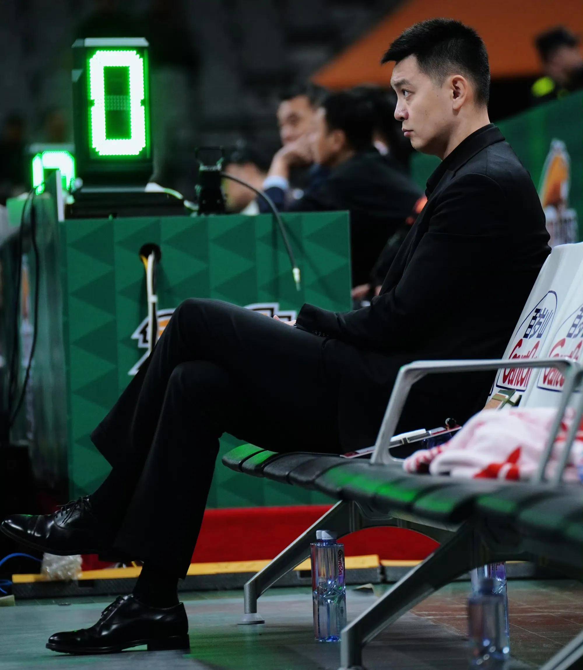 包含他们来了！外援加盟NBA球队，新赛季更具看点的词条