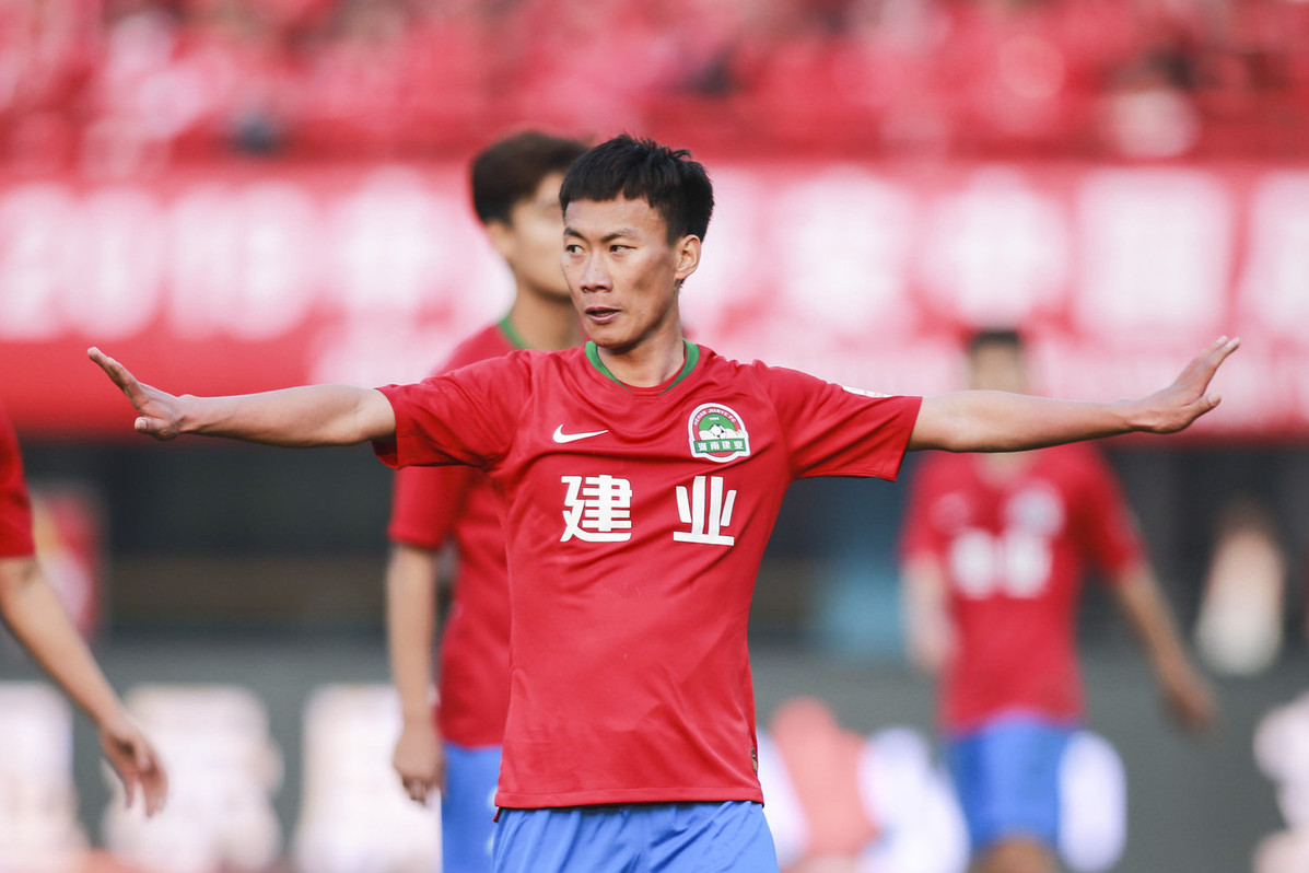 关于河南建业硬仗告捷,取得重要三分的信息 关于河南建业硬仗告捷,取得重要三分的信息