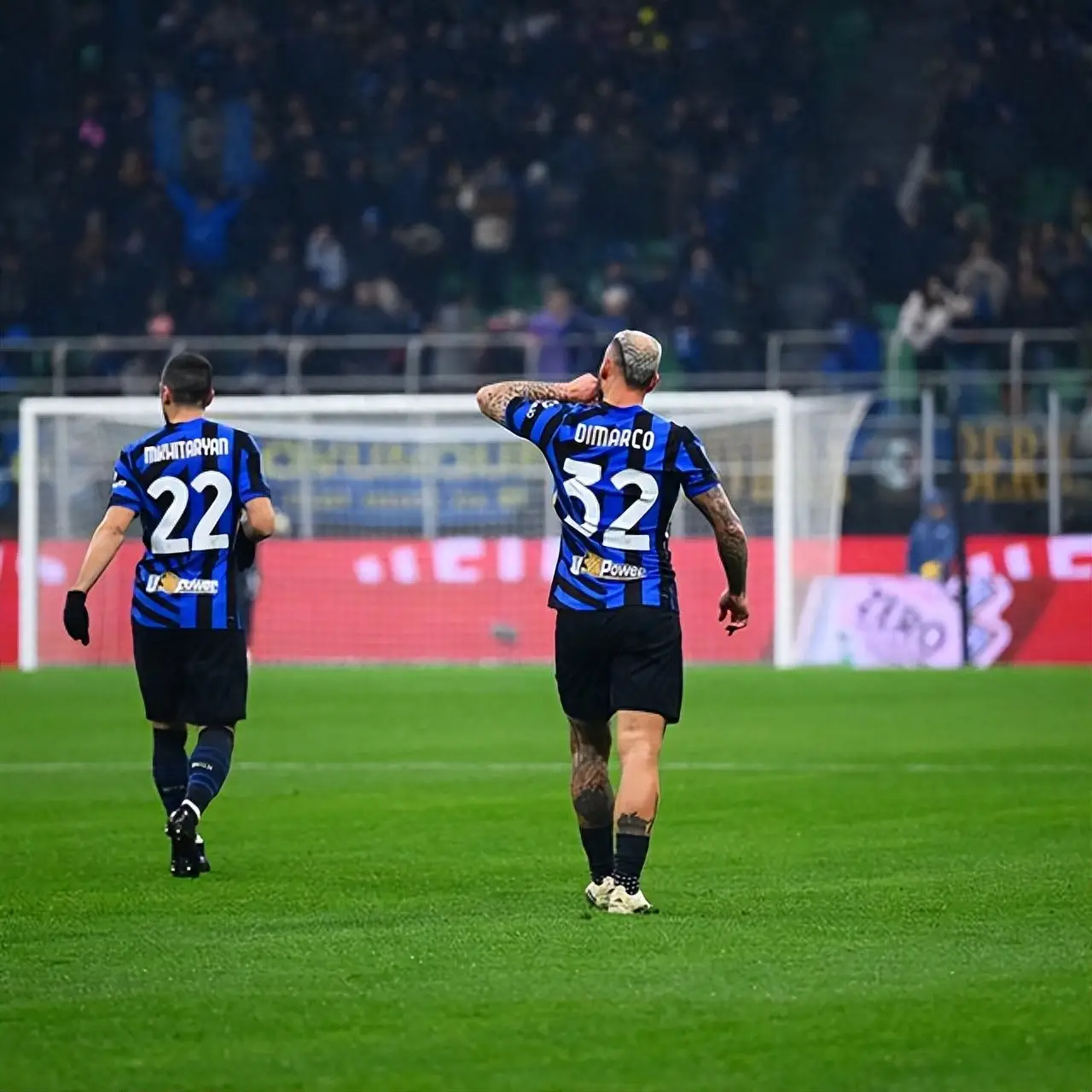 曼城大胜,联赛积分追上领先者 曼城大胜,联赛积分追上领先者