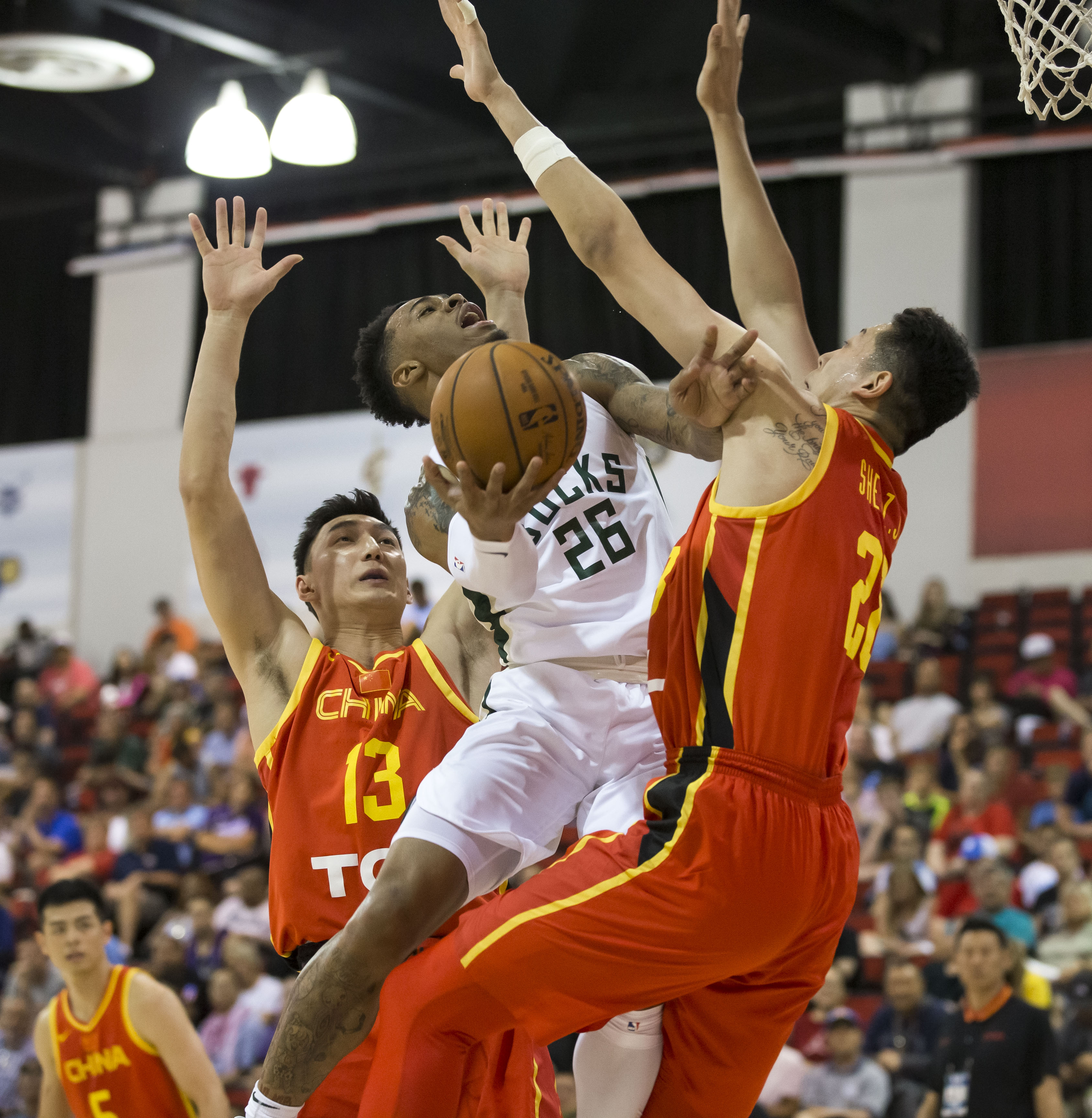 国内篮球联赛场面惊心动魄引人入胜的简单介绍 国内篮球联赛场面惊心动魄引人入胜的简单介绍