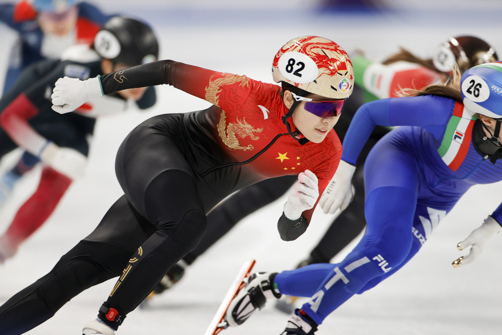 短道速滑冠军掌握技巧要领,领先一步 短道速滑冠军掌握技巧要领,领先一步