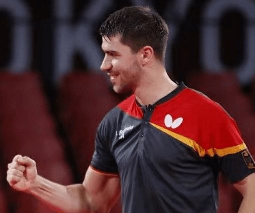 德国队险胜日本队，奥恰洛夫统治全场